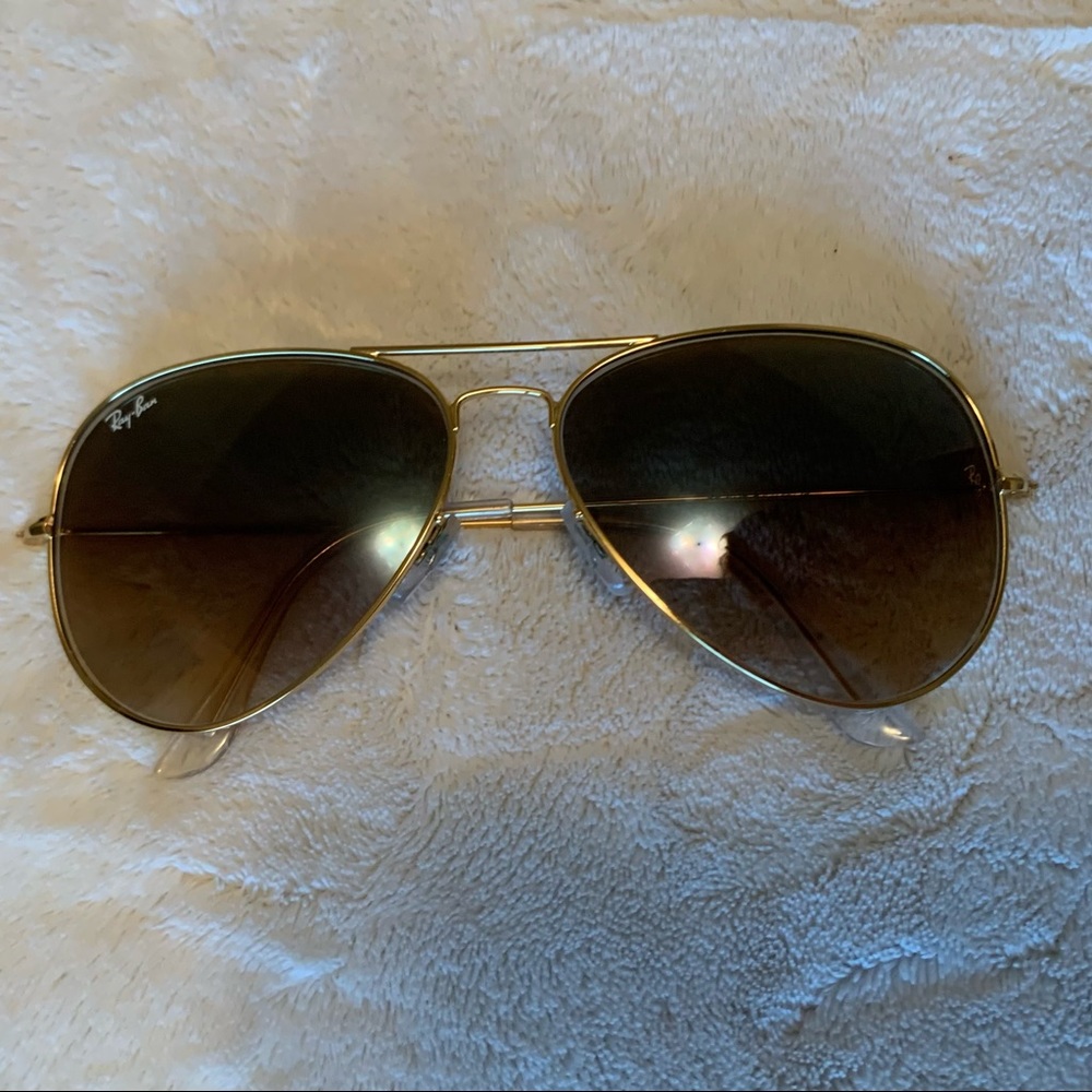 Gold Ray-Ban Aviator Sunglasses